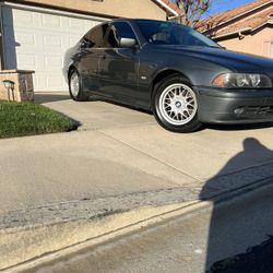 2002 BMW 525i