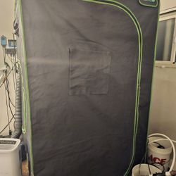 4x4 Tent 