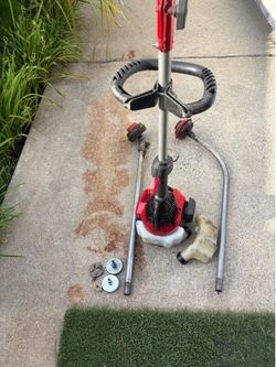 Gas trimmer ( free pick up)