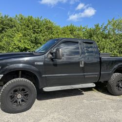 2001 FORD F-250 5.4L EXT CAB 4WD OFF-ROAD PKG. 279K MILES* FINANCING*  HIGHWAY MILES  NO RUST  RUNS STORNG  4WD WORKS LIKE NEW  ICE COLD AC  GOOSENECK
