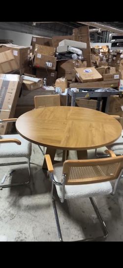 ❤️‍🔥 47-inch Round Dining Table, Wooden Kitchen Dining Table, 47" Dining Tables for 4-6, Accent Furniture$280