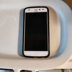 Motorola Moto Z2 Play 32GB Gold (Verizon) Smartphone