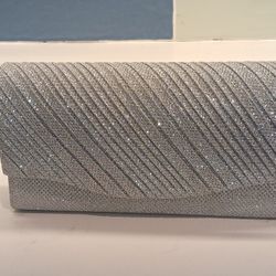Silver d'margaux New York Clutch