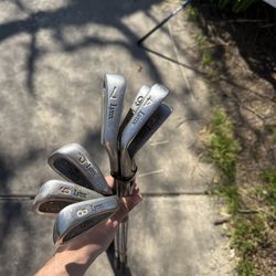 Lynx golf irons P,9,8,7,6,5,4