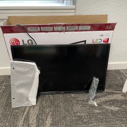 LG 32 inch LED TV - New in Box
