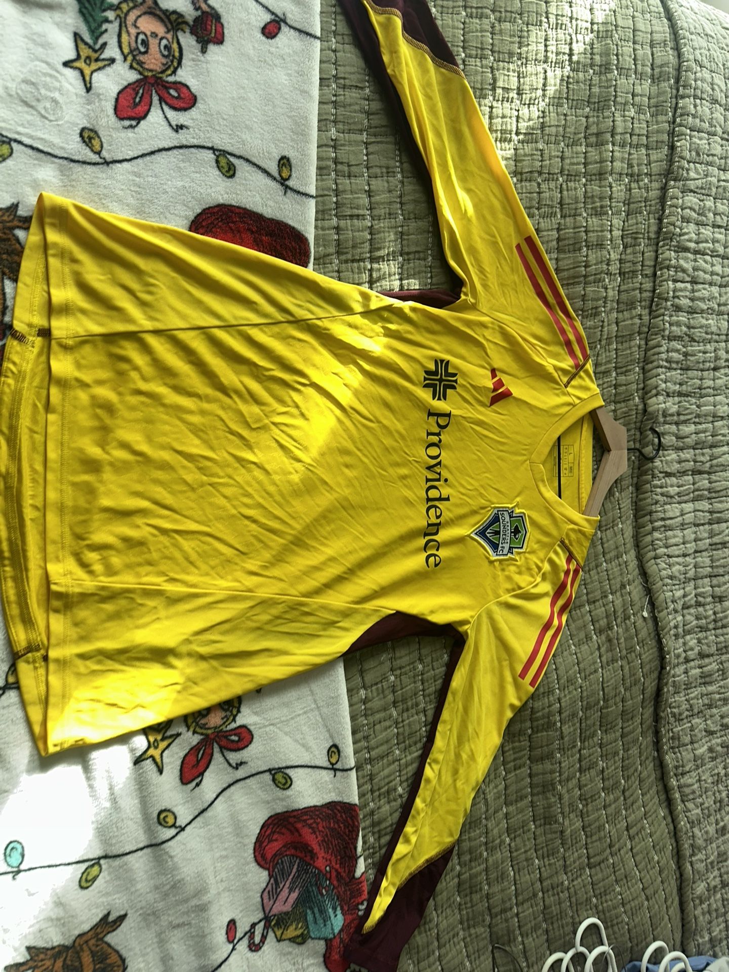 Seattle Sounders Keeper Jersey - Like New 