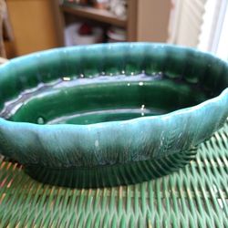 Hull I-21 Oval Planter Pottery Scalloped Bowl