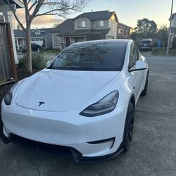 Tesla Model Y 2021 Standard Range