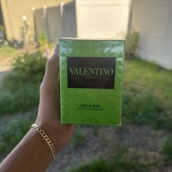 Valentino Perfume