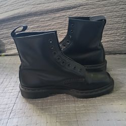 DR. MARTENS 1460 Mono Boot - Smooth Leather Lace Up Boots - Men's 9 - Women's 10.5