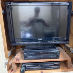 Sony Flat Screen, Receiver & 2 5Disc Cd Players