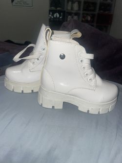 9C Boots