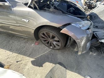 2015 TESLA MODEL S P90D PARTS ONLY