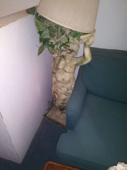 Antique angel decoration statue