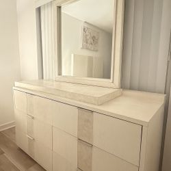 Modern 9-Drawer Dresser w/ Matching Mirror + LED Lights 