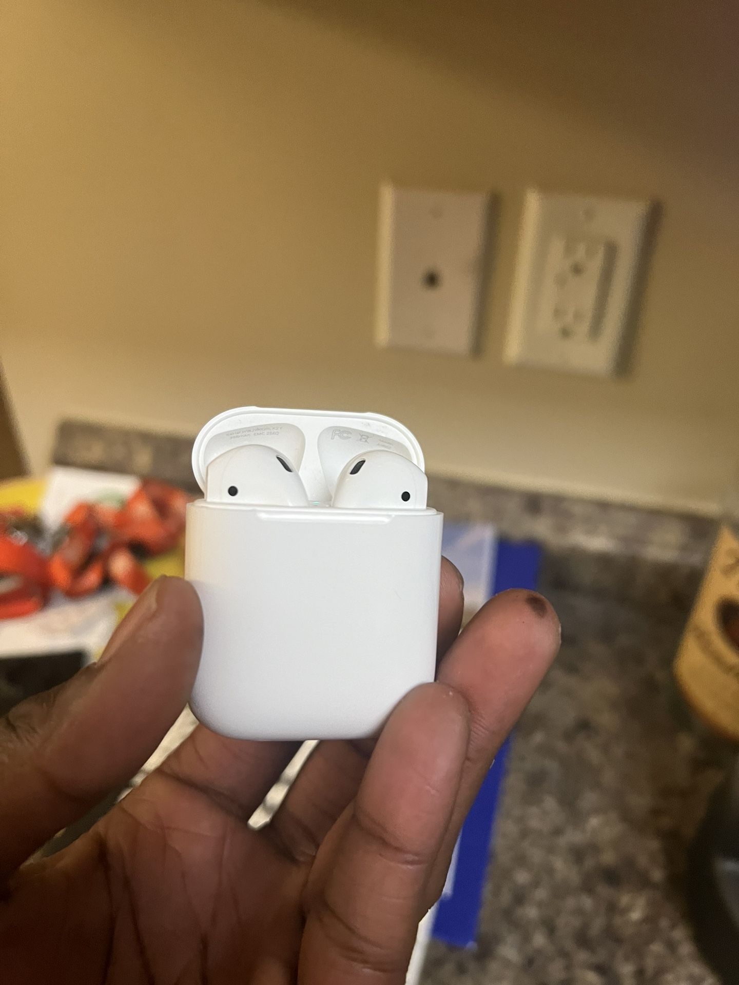 AirPods (2nd Generation)