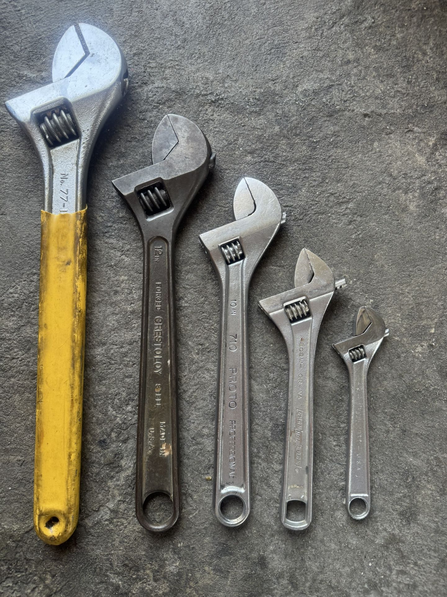 adjustable wrench