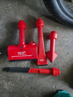 Milwuakee M12 Vacuum Attachments