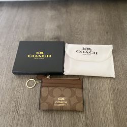 Coach Card Holder