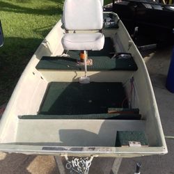 Jon Boat 12 & Trailer
