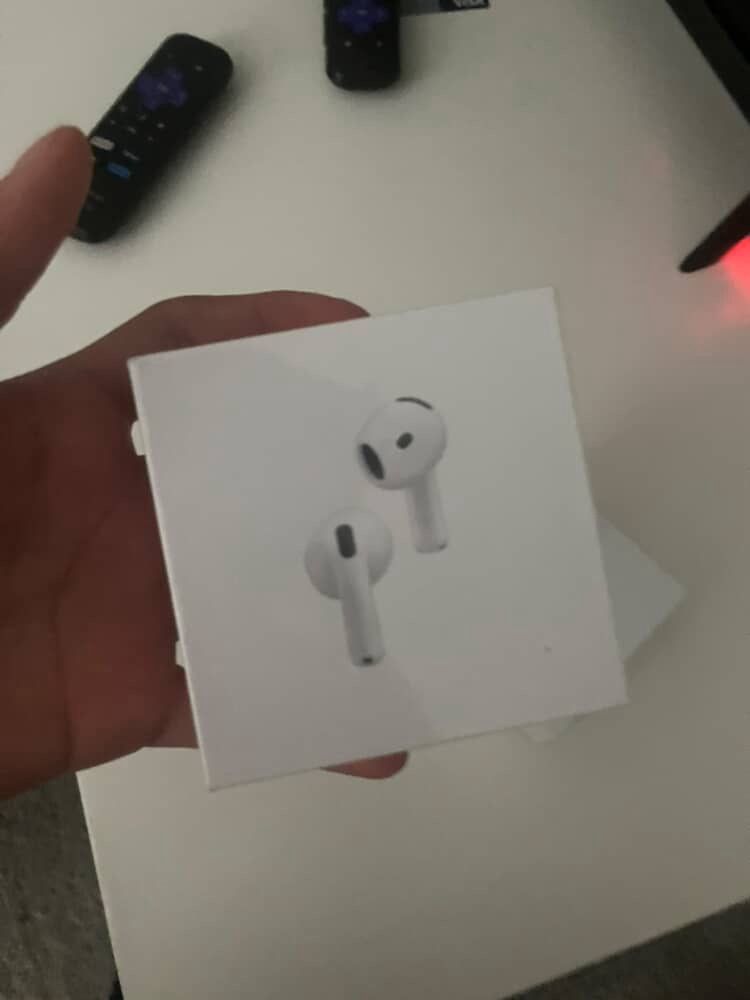 Airpods 4