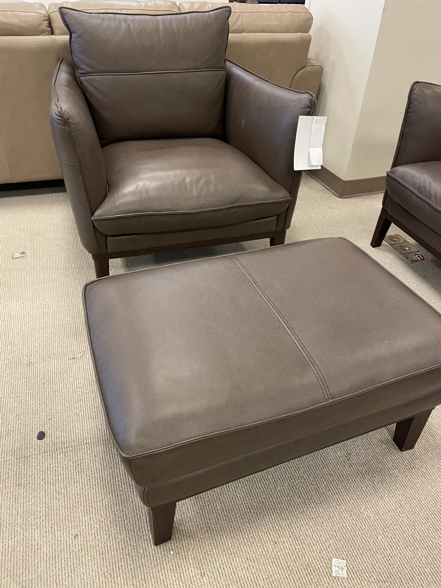 BRAND NEW 100% REAL LEATHER SOFA CHAIR AND OTTOMAN 