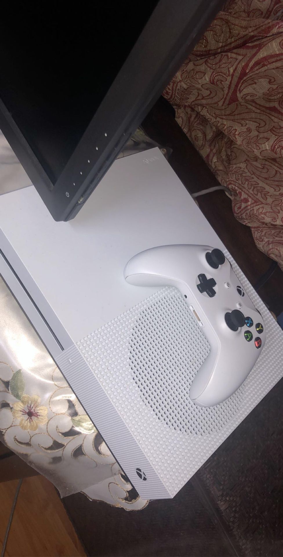 Xbox One S 1TB