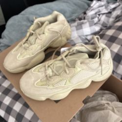Yeezy Boost 500