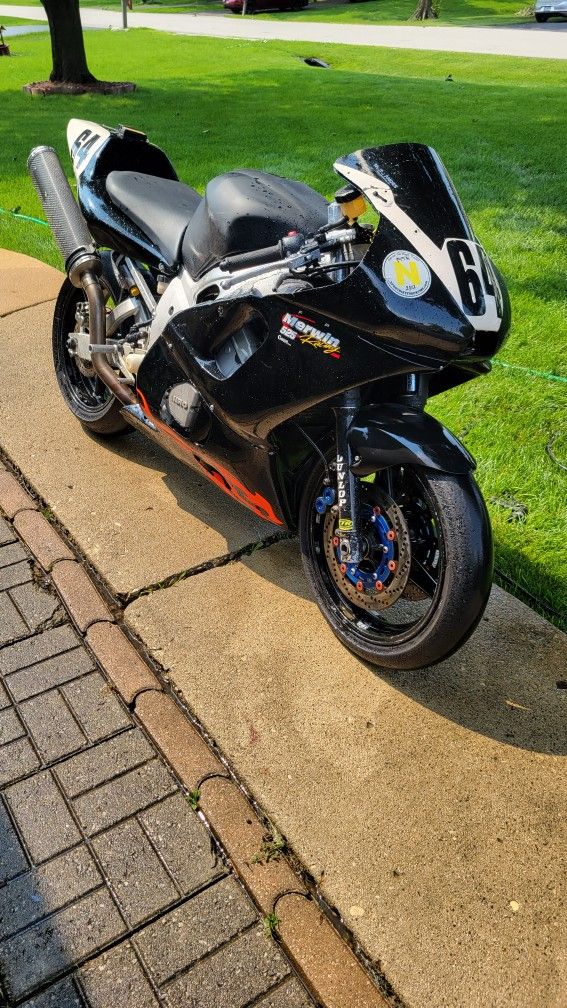 2000 Yamaha Yzf R6