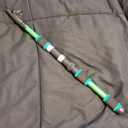 New!! Telescoping Fishing Rod.  Green