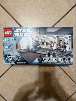LEGO Star Wars Episode IV Boarding the Tantive IV 75387