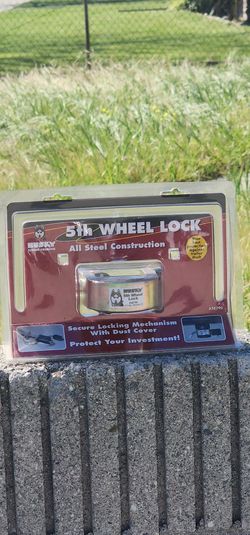 Fith wheel lock