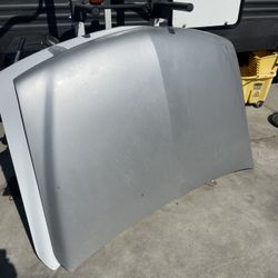 Chevrolet Silverado Hood 