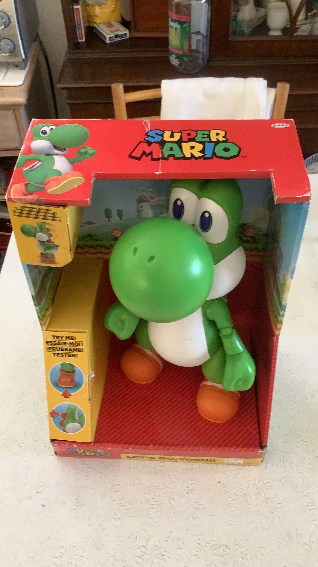 Let’s Go Yoshi! Big Talking Action Figure