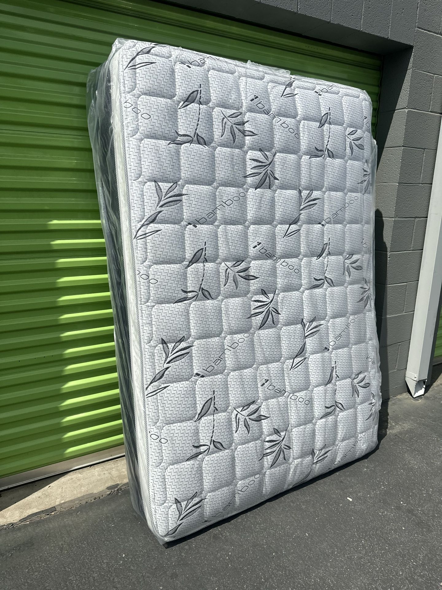 New Queen Bed Frame With Mattress Home & Garden