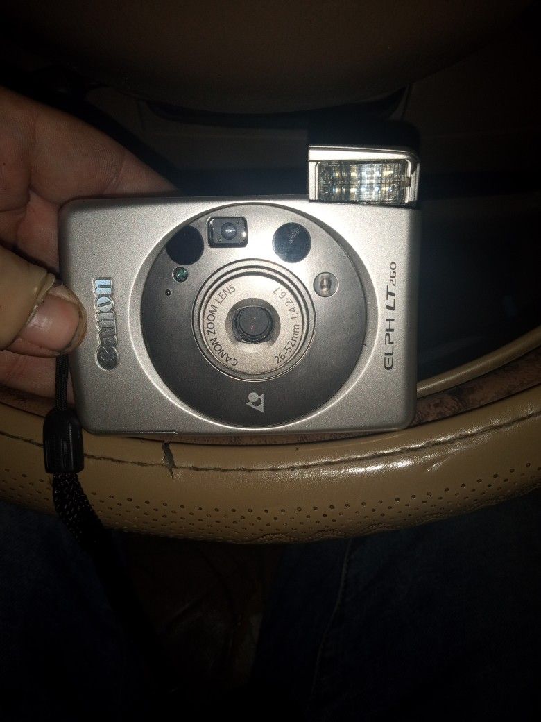Canon ELPH LT260 CAMERA