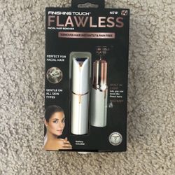 Finishing Touch FLAWLESS Facial Hair Remover Built In Light, 18K Gold Plated NEW