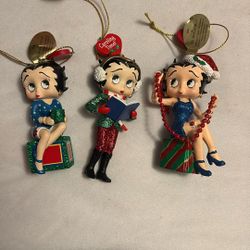 Ornaments Collection Of 10