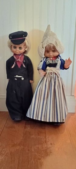 Dutch Dolls