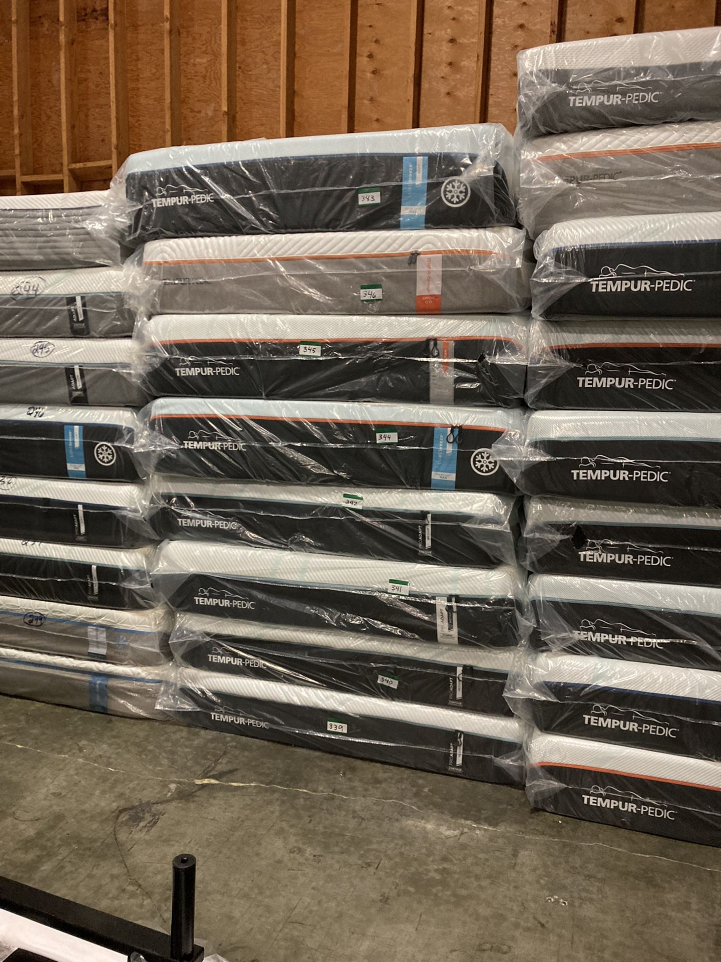 King Tempurpedic Saw 30% Off Retail —-California Kings 50% OFF