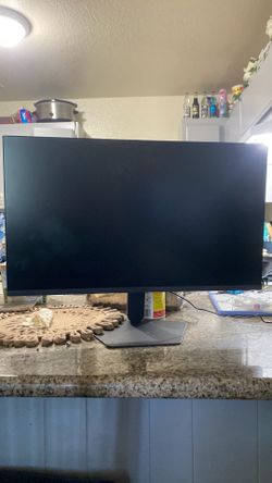 27” LG ultra gear gaming monitor