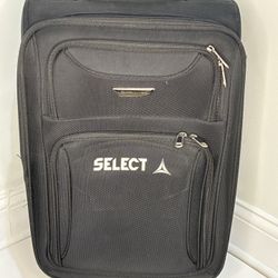 Suitcase on wheels - good, clean, working zippers