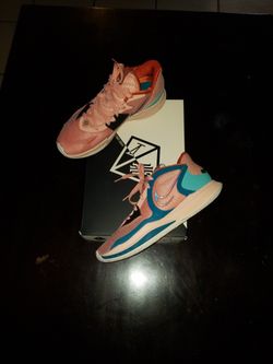 Kyrie Low 5