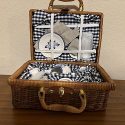 Child Pic Nic Basket