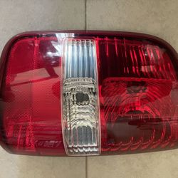 Preowned 2004-2008 Ford F-150 Truck Tail Light 