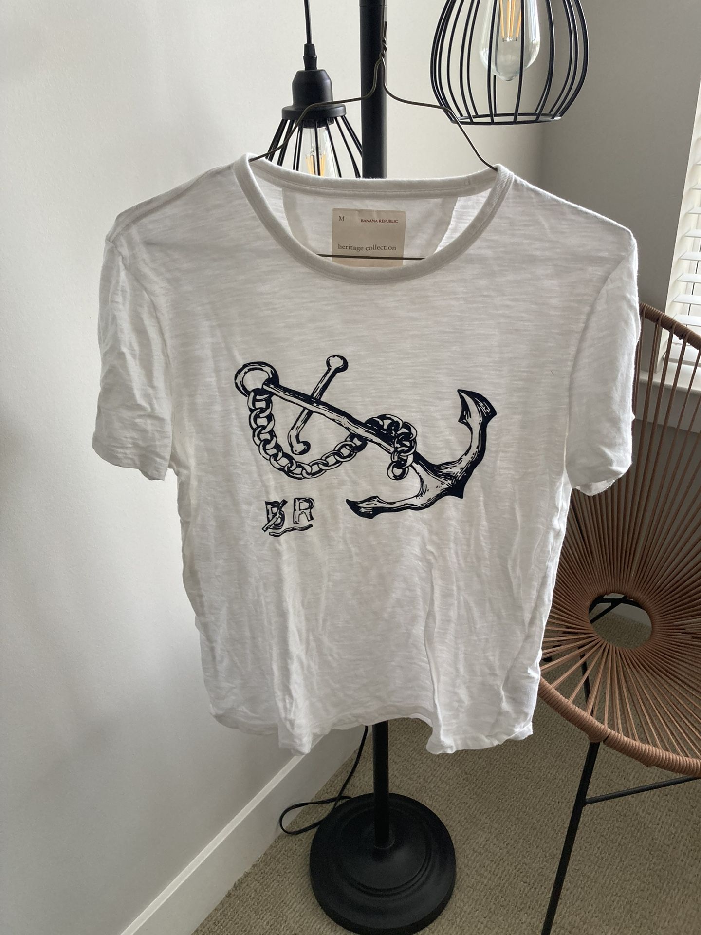 White Anchor Banana Republic men tshirt- Medium size