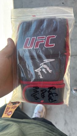 UFC gloves
