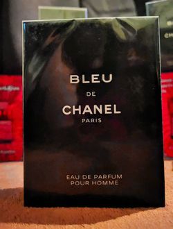 Bleu de Chanel Paris