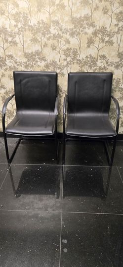 OFFICE CHAIRS