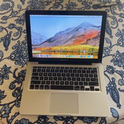 MacBook Pro Laptop like New 